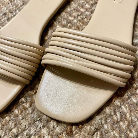 Nude Sandals - Picture 3 of 6